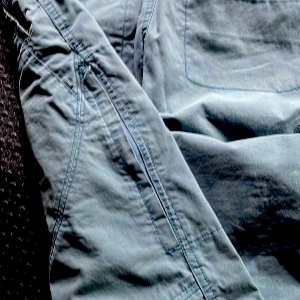 Light weight pants